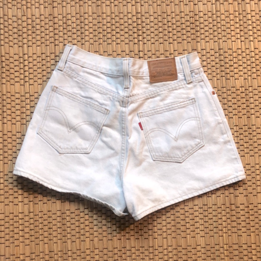 Levi shorts